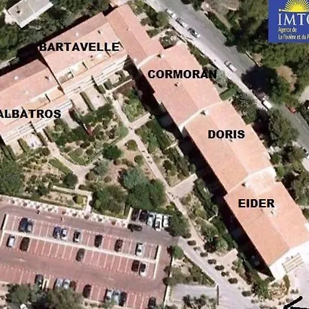T2 Avec Terrasse A La Faviere, Proche Plages Et Commerces - Fr-1-610-20 *
