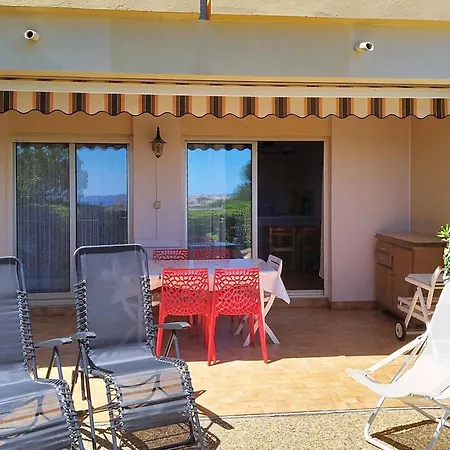 T2 Avec Terrasse A La Faviere, Proche Plages Et Commerces - Fr-1-610-20 *