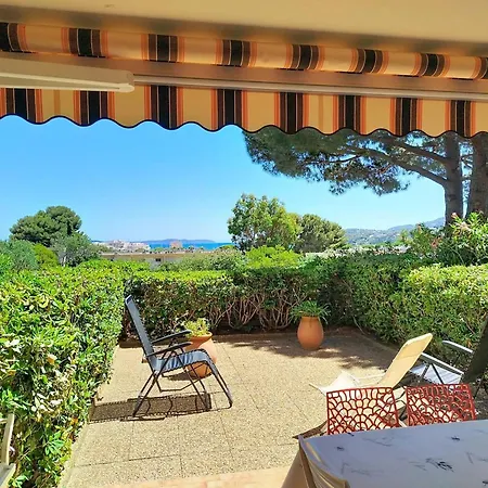 T2 Avec Terrasse A La Faviere, Proche Plages Et Commerces - Fr-1-610-20 아파트 봄레미모사