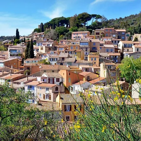 T2 Avec Terrasse A La Faviere, Proche Plages Et Commerces - Fr-1-610-20 아파트